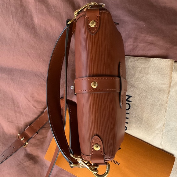 Louis Vuitton Samur BB Cognac - Picture 3 of 9